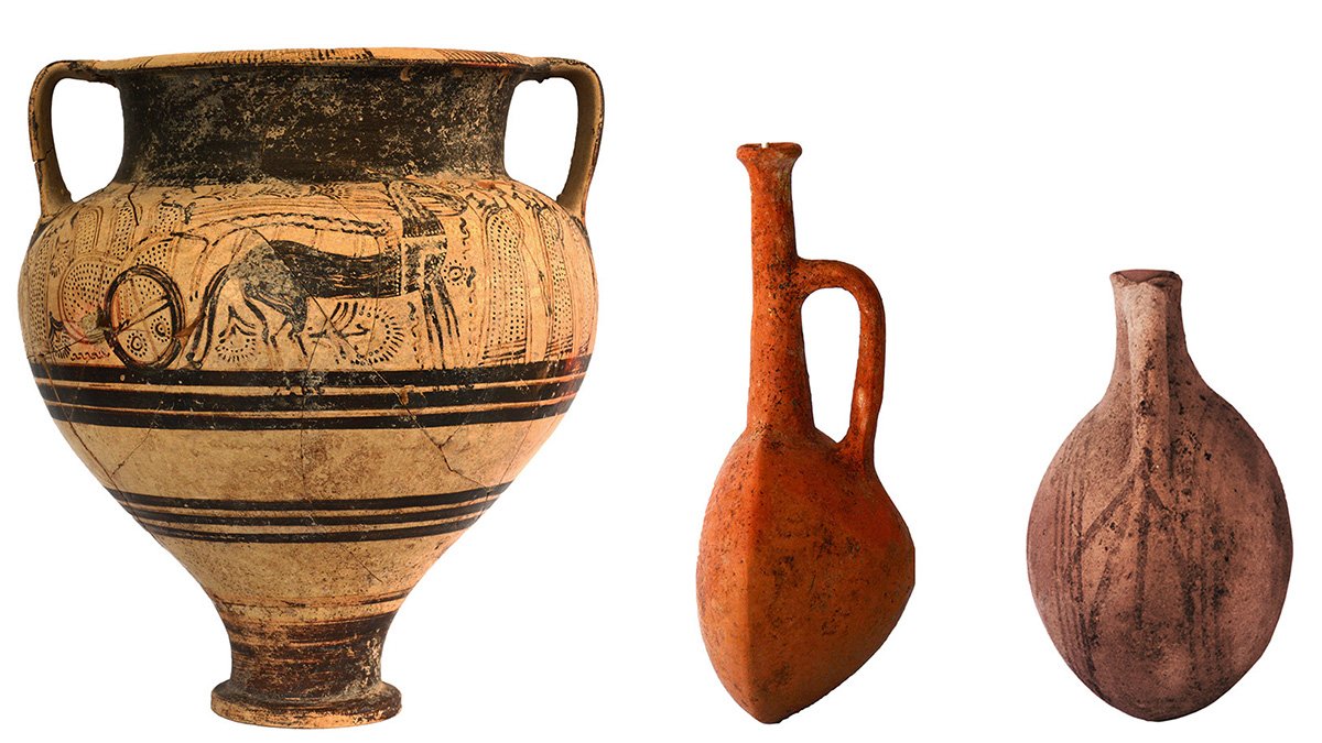Målade keramikföremål från utgrävningarna