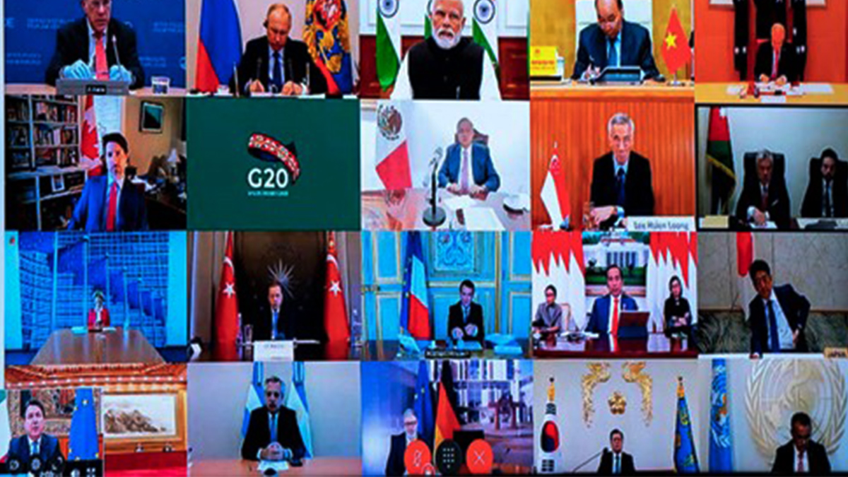 Skärmbild som visar ledarna för G20-länderna på ett digitalt möte.