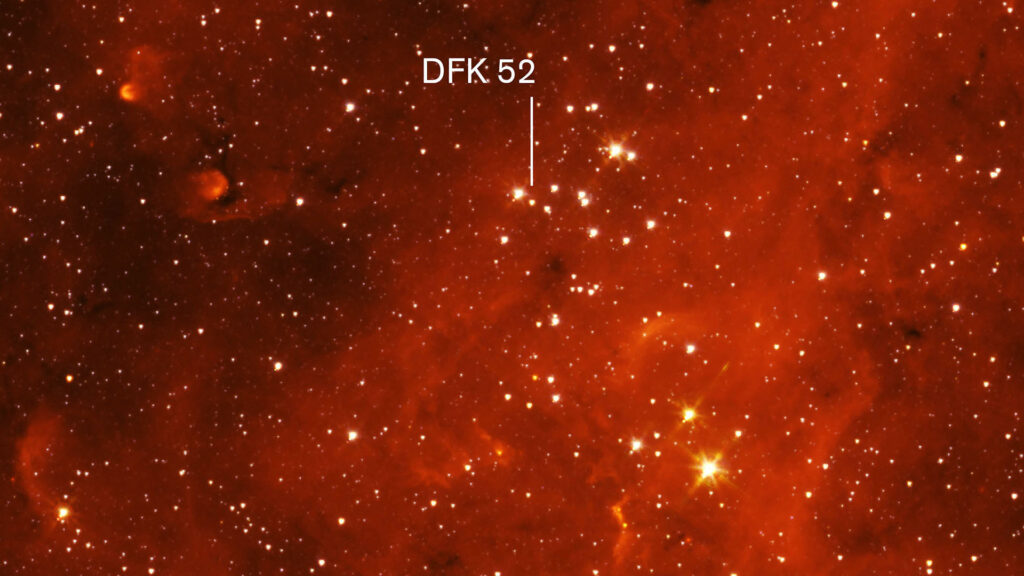 DFK 52 pekas ut i ett myller av andra stjärnor. 